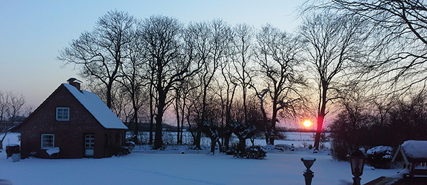 Ferienhaus Wischhof Walksfelde - Altes Backhaus im Winter